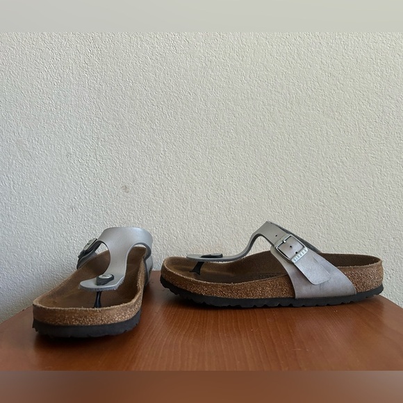 Birkenstock Gizeh Birko-Flor Silver Thong Sandal Size 37 Women's 6 Tan Suede Bed - Picture 10 of 11